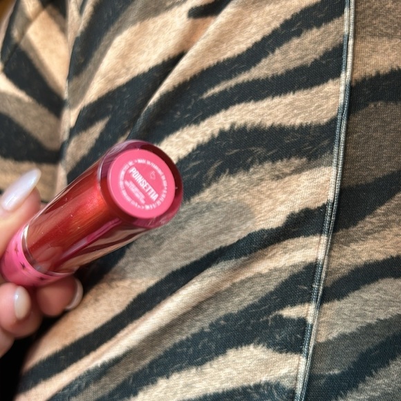 Jeffree Star Velour Liquid Lipstick Poinsettia deep red rare limited new in box - Picture 6 of 6